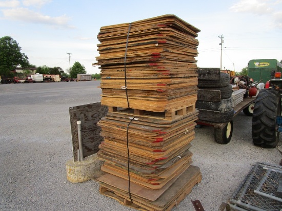 2 Bundles Plywood