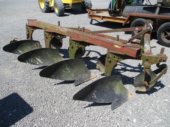 IH 541 4X Plow 3pt
