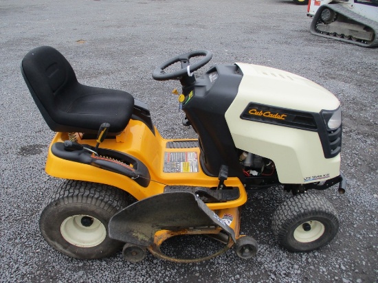 Cub Cadet LTX 1042 Lawn Mower