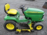 John Deere GT 235 Lawn Mower