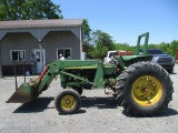 John Deere 2030 W/ Loader