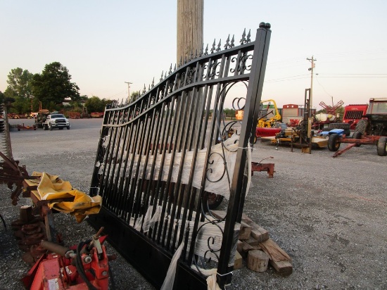 10' BI PARTING DRIVEWAY GATES