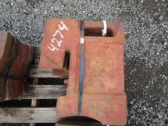 7) IH WEIGHTS 75#