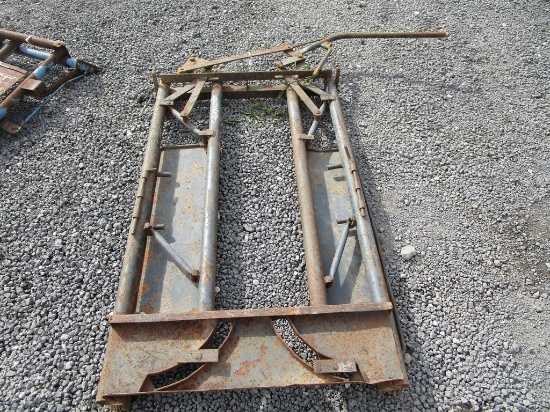 BLACK LIVESSTOCK HEAD GATE