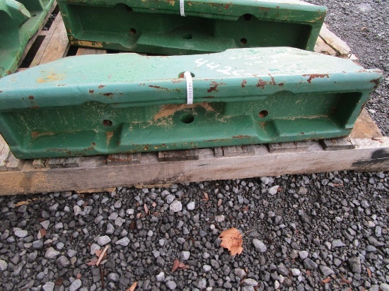 JOHN DEERE WEIGHT BRACKET