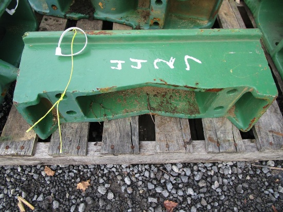 JOHN DEERE WEIGHT BRACKET