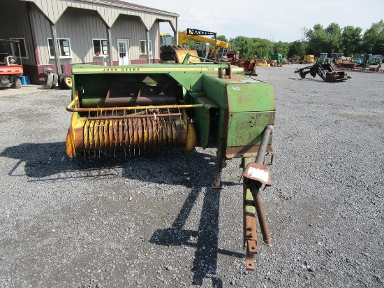 JOHN DEERE 336 SE BALER