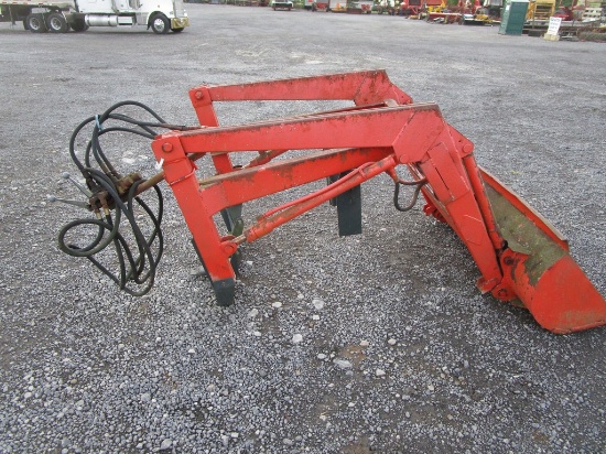 KUBOTA COMPACT LOADER W/ VALVE + BRACKETS