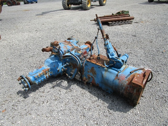 FORD 5000 TRANSMISSON + REAR END