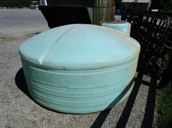 1000 GAL WATER TANK