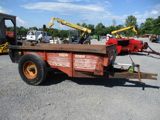 NEW IDEA 212 PTO SPREADER