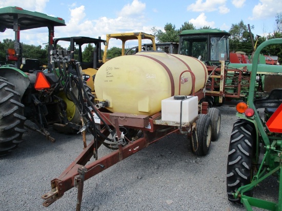 DEMCO 600 GALLON TANDEM AXEL SPRAYER