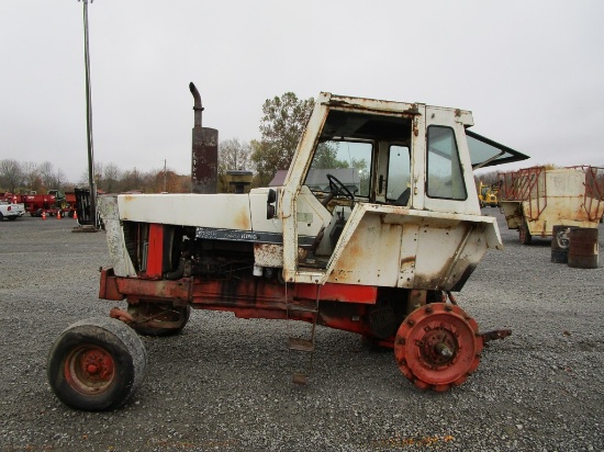 CASE 970 TRACTOR