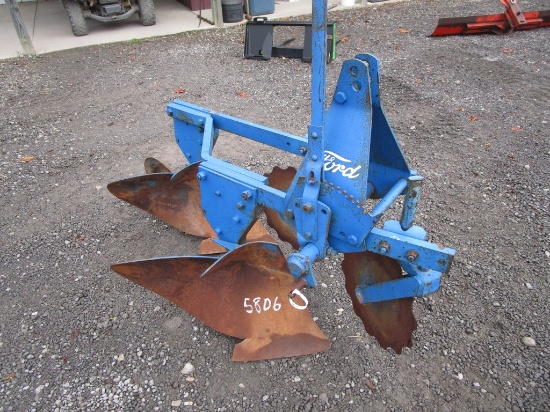 FORD 101 2X PLOW