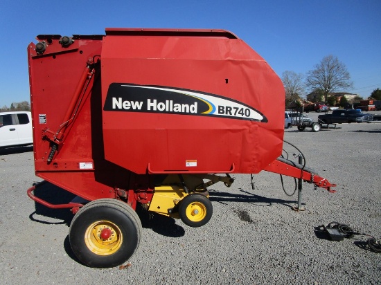 NEW HOLLAND BR740 RD BALER
