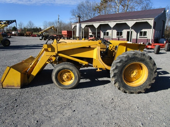 IH 2424 INDUSTRIAL LOADER TRACTOR