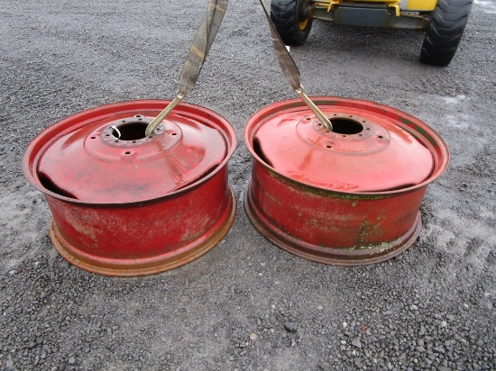 PAIR 9 BOLT RIMS