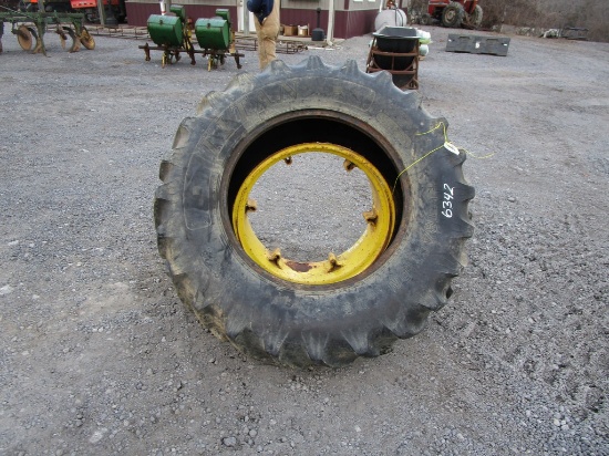 TRACTOR TIRE 14.9-28+RIM