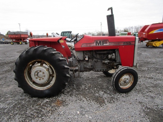 MASSEY FERGUSON 255 TRACTOR