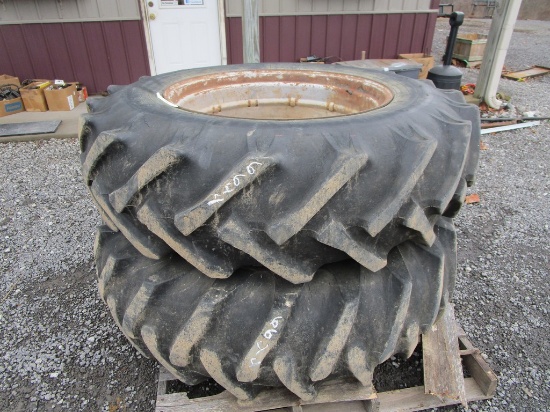 16.9-34 TIRE/RIMS