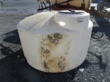 550 GALLON VERTICAL POLY TANK