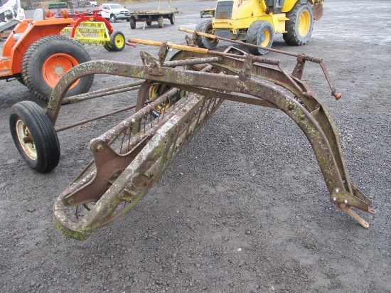 NEW HOLLAND 56 HAY RAKE