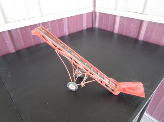 TRU SCALE BELT CONVEY TRACTOR