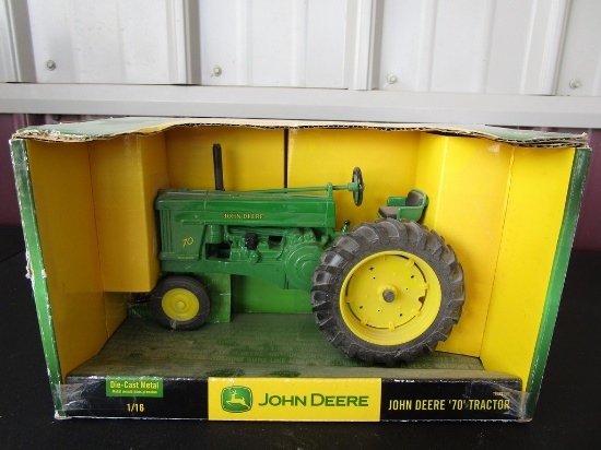 JOHN DEERE 70 TRACTOR TOY
