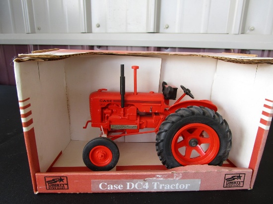 CASE DC4 TRACTOR TOY