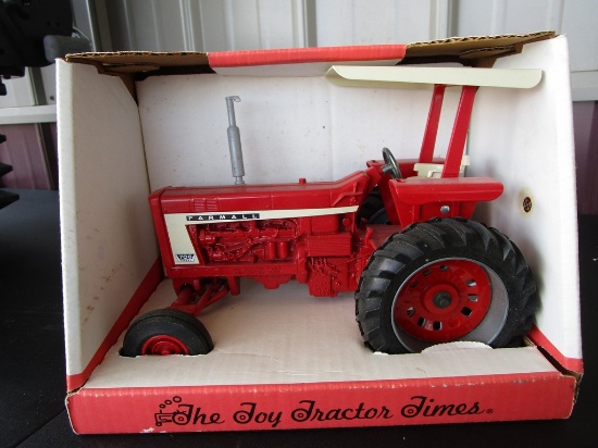 FARMALL 706 TRACTOR TOY