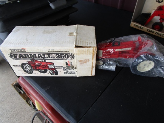 FARMALL 350 TRACTOR TOY