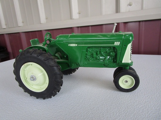 OLIVER 880 TRACTOR TOY