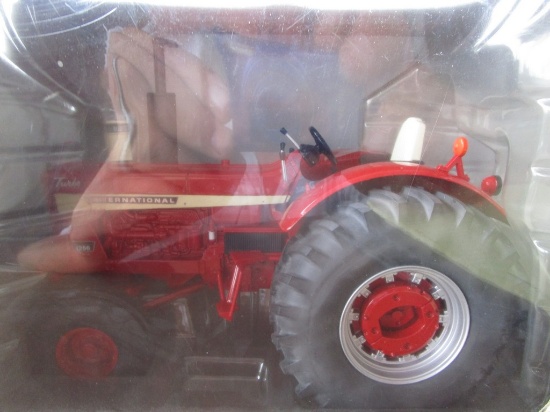 IH 1256 WHEATLAND TRACTOR TOY