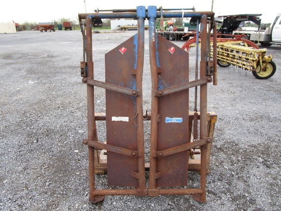 PRIEFERT HEAD GATE