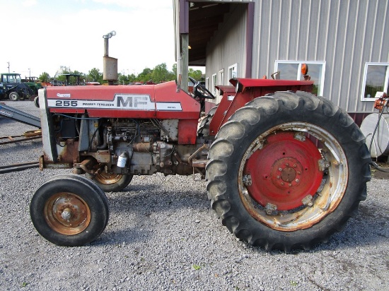 MASSEY FERGUSON 255 TRACTOR