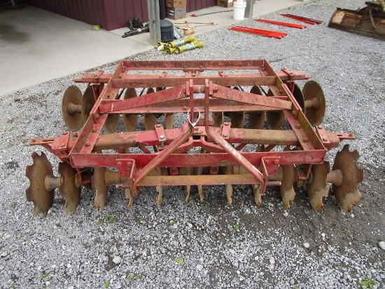 INTERNATIONAL 24 BLADE 3PT DISC