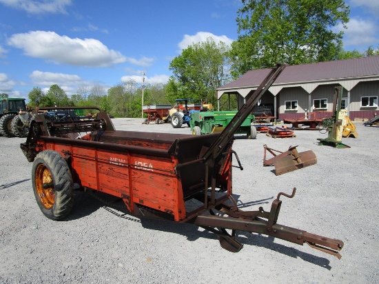 NEW IDEA 206 GROUND  DRIVE SPREADER