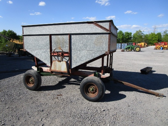 HEIDER GRAVITY WAGON ON HUSKEE 8 TON GEAR
