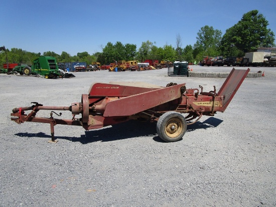 NEW HOLLAND 269 SQ BALER