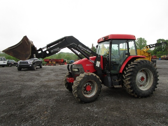 MCCORMICK CX105 TRACTOR W LOADER