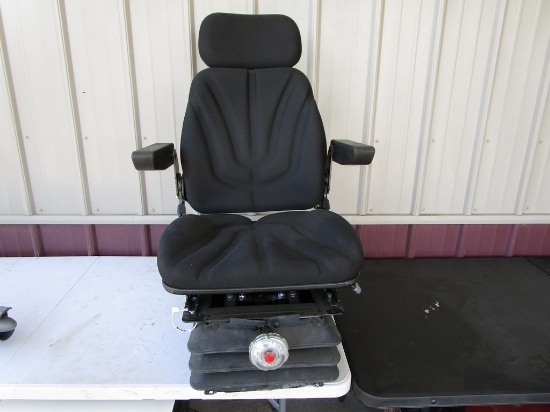 TRACTOR SEAT FOR CAB TRACTOR