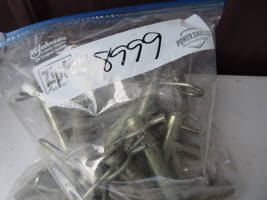 14) RECIVER PINS