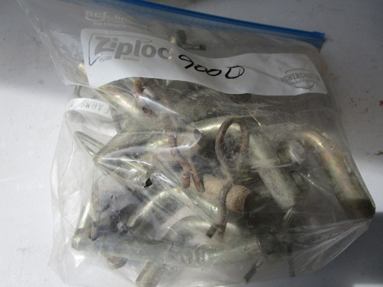 14) RECIVER PINS