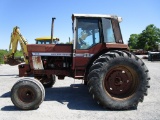 IH 1086 CHA TRACTOR