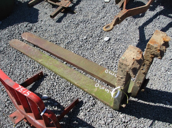 PAIR 60" PALLET FORKS