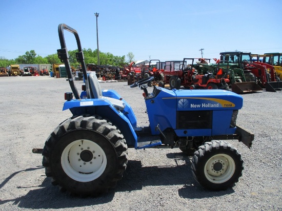 NEW HOLLAND T1510 TRACTOR