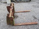 JOHN DEERE PIN ON LOADER FORKS