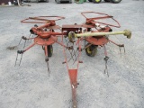 NEW HOLLAND 163 HAY TEDDER