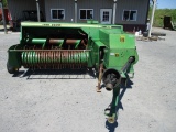 JOHN DEERE 338 SQ BALER