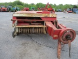 IH 430 SQ BALER